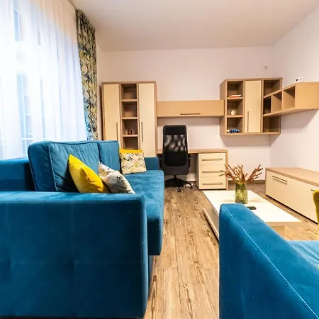 Yan - Near Mall & Free Private Parking